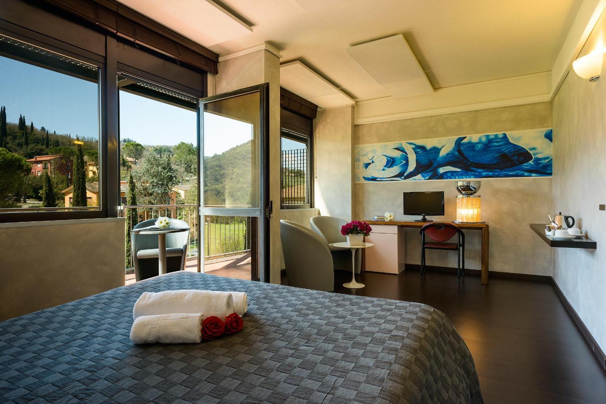 Single Room,1216338850:JPEG